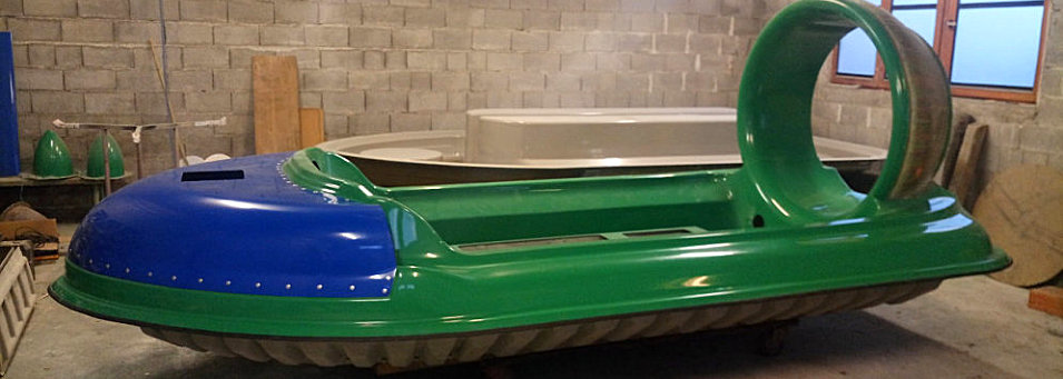 Hovercraft hull - two engine twin supreme hovercraft